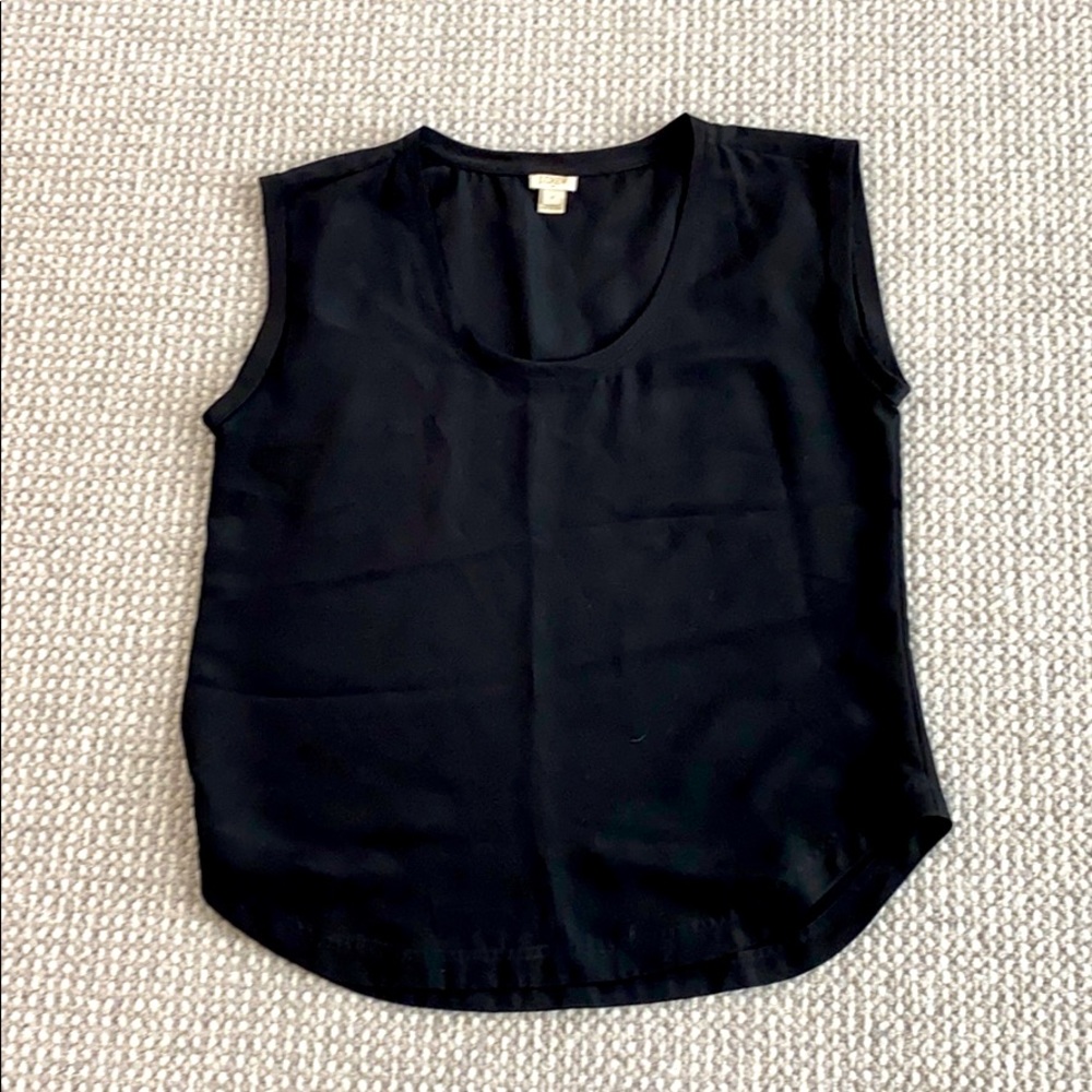 Sleeveless blouse